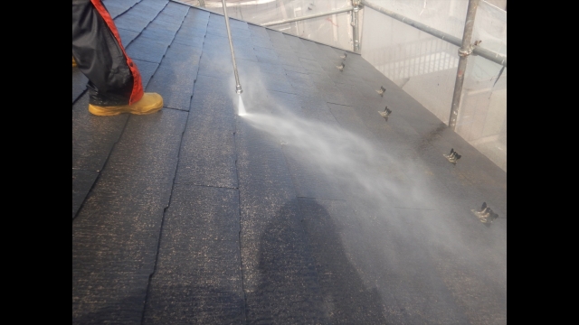 屋根の高圧洗浄